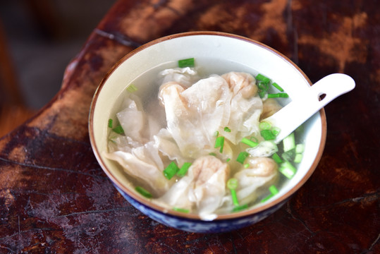 肉燕馄饨