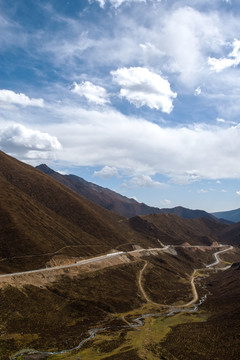 盘旋山路