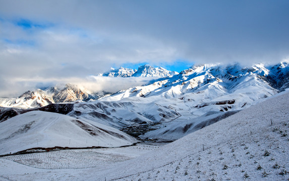 青海雪山