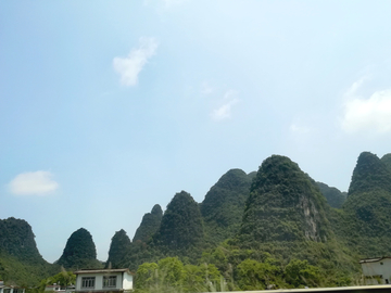 高速路边风景