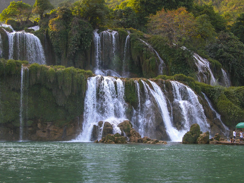 瀑布风景