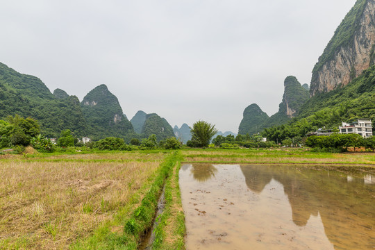 山峦