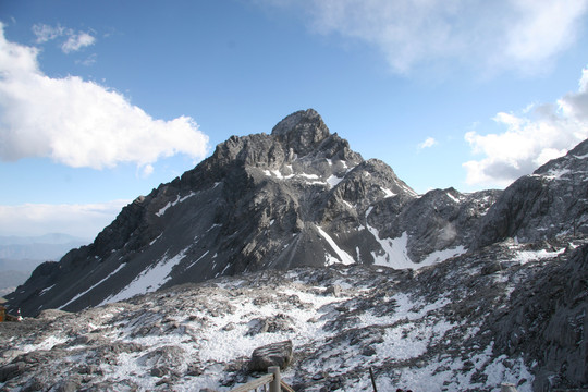 玉龙雪山