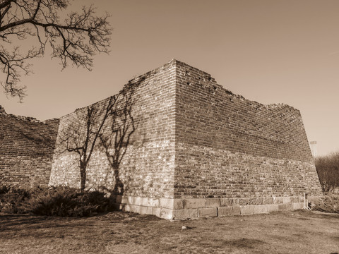 古代城墙墩台