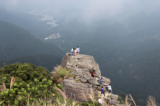 东莞第一峰