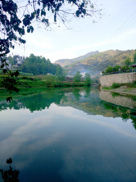 春天山水溪水炊烟