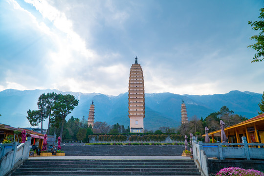 云南大理崇圣寺三塔公园素材