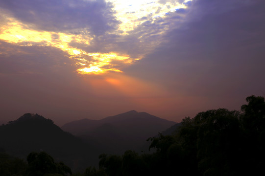 莫干山朝霞