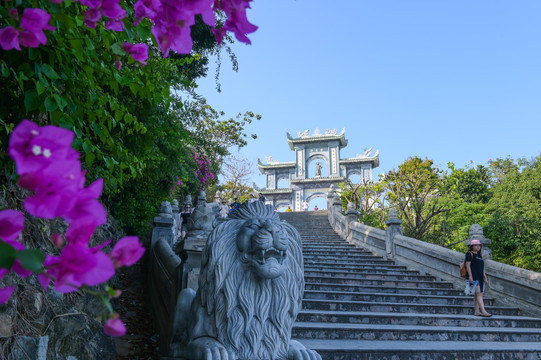 越南岘港灵云寺