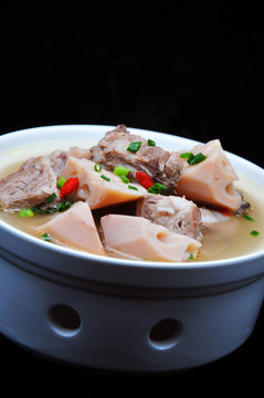 蓮藕排骨湯