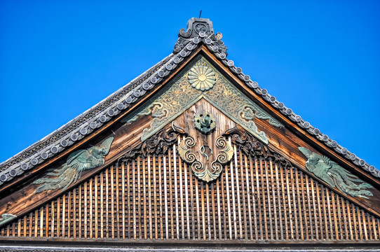 传统建筑屋顶飞檐特写