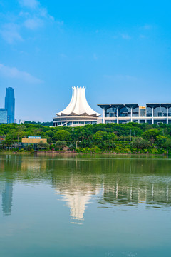 南宁民歌湖建筑群风光素材