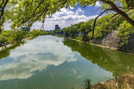 日本大阪城东外护城河景