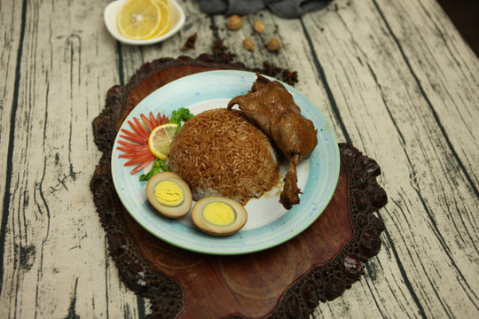 鸭腿饭