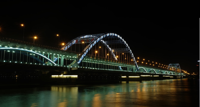 杭州滨江复兴大桥夜景