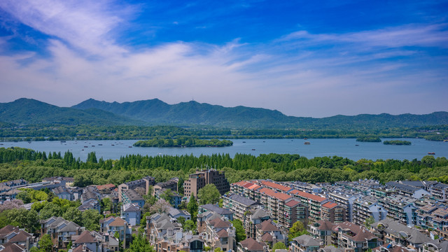 眺望西湖全景