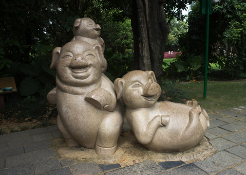 十二生肖之猪雕刻