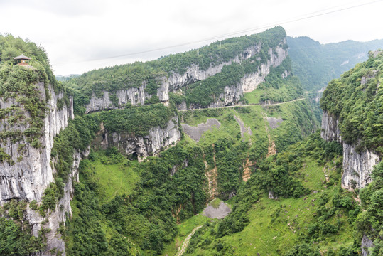 重庆武隆天坑地缝风光