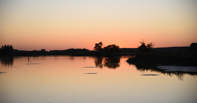 辽河夕阳