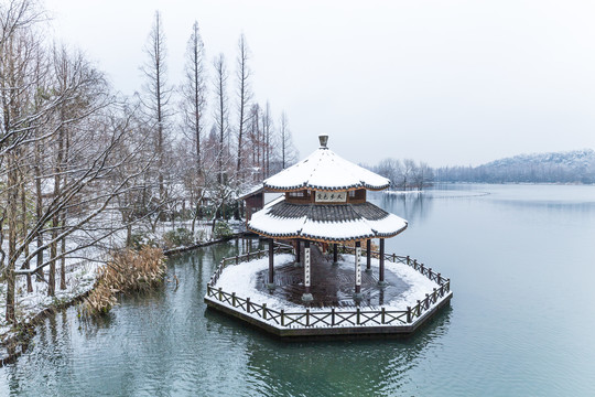 西湖雪景