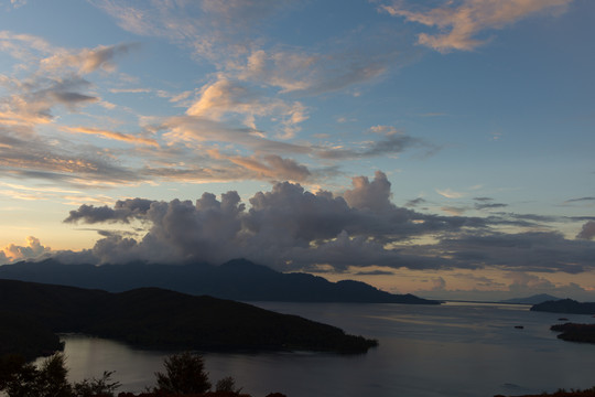 海岛海峡