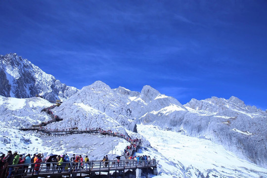 玉龙雪山