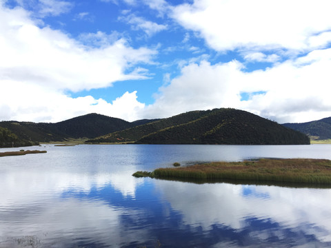 高山湖泊