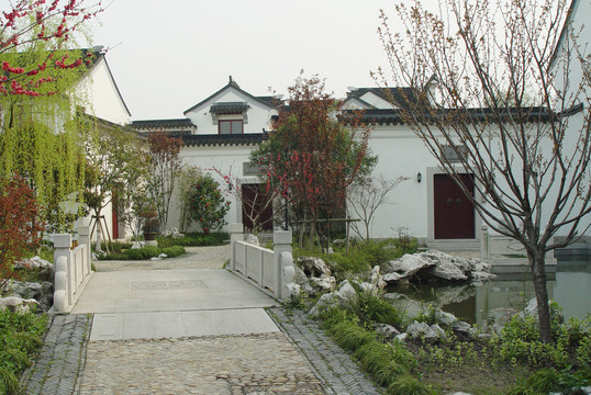 中式庭院入户门