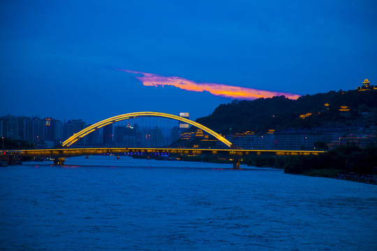 黄河夜景