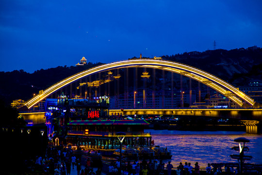 黄河夜景