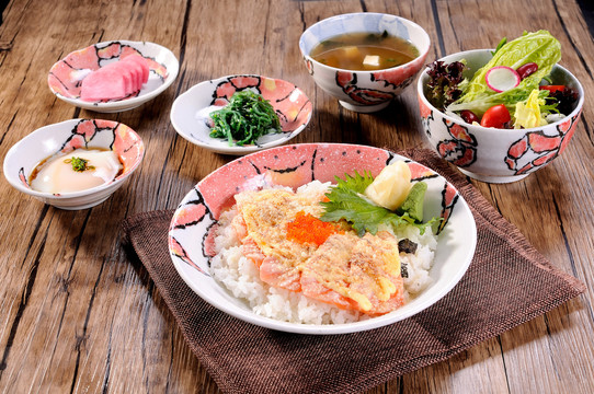 炙芝士三文魚飯