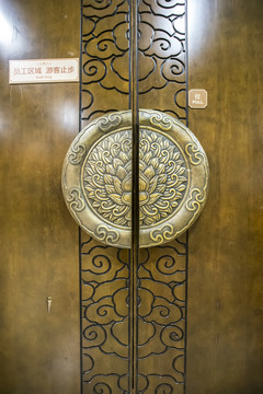 銅門