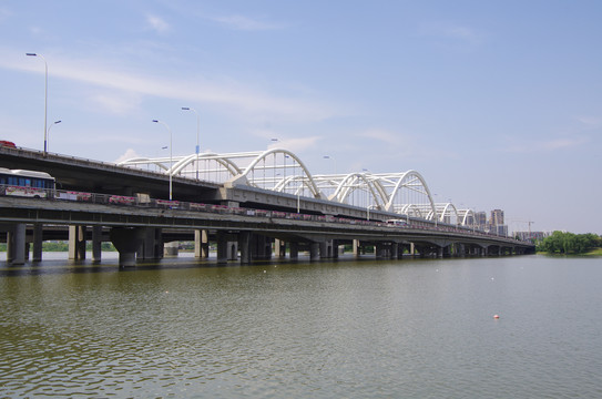 陕西西安广运桥