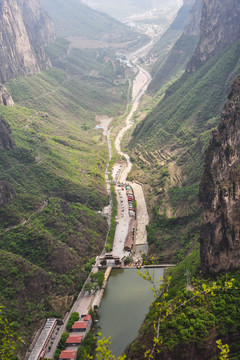 八泉峡