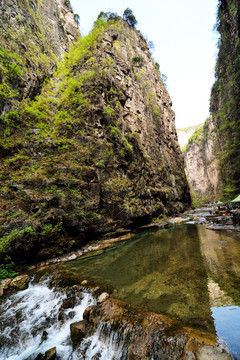 八泉峡