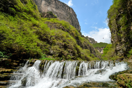 八泉峡