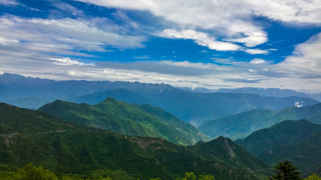 牛背山