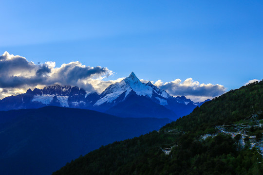 梅里雪山