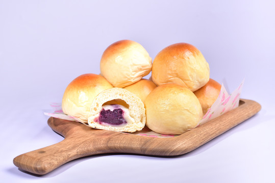 紫薯麻薯面包