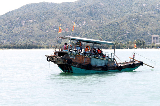 巽窠湾旅游木船