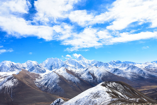 贡嘎雪山