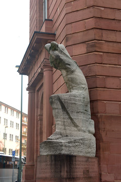 法兰克福纪念二战牺牲犹太人雕像