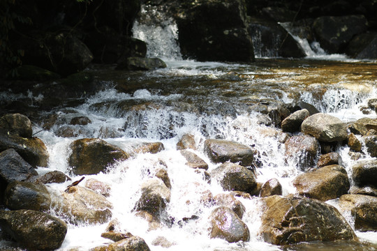 山泉流水