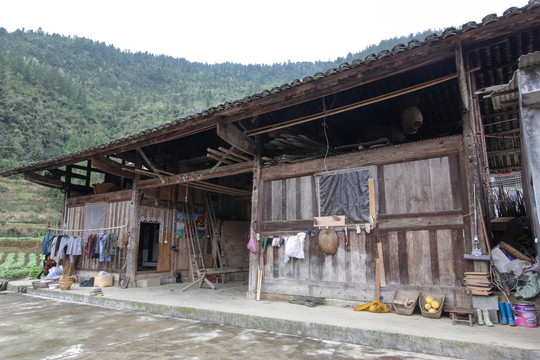 土家族传统木质民居
