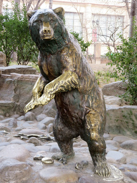 熊雕像