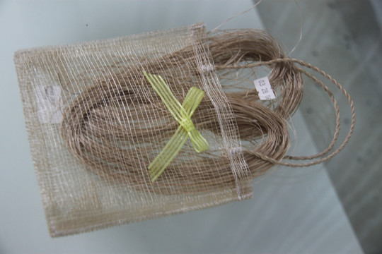 菠萝纤维纱线