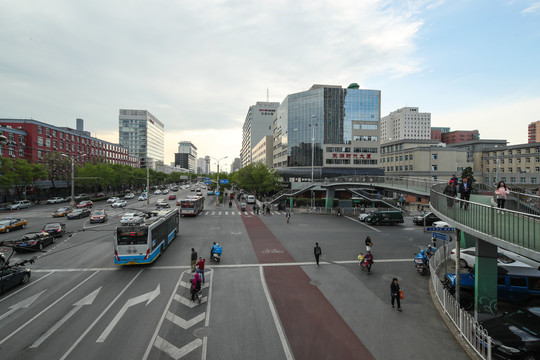 阜成门外大街街景