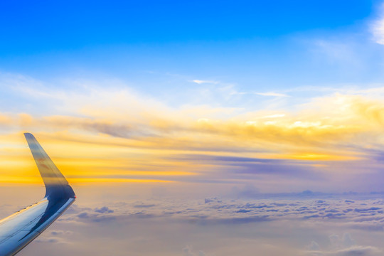 天空晚霞