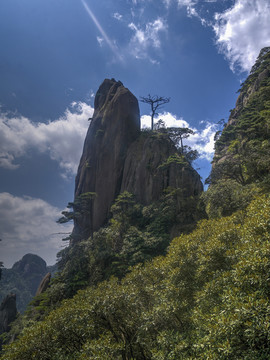 江西三清山独秀峰