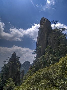 江西三清山独秀峰